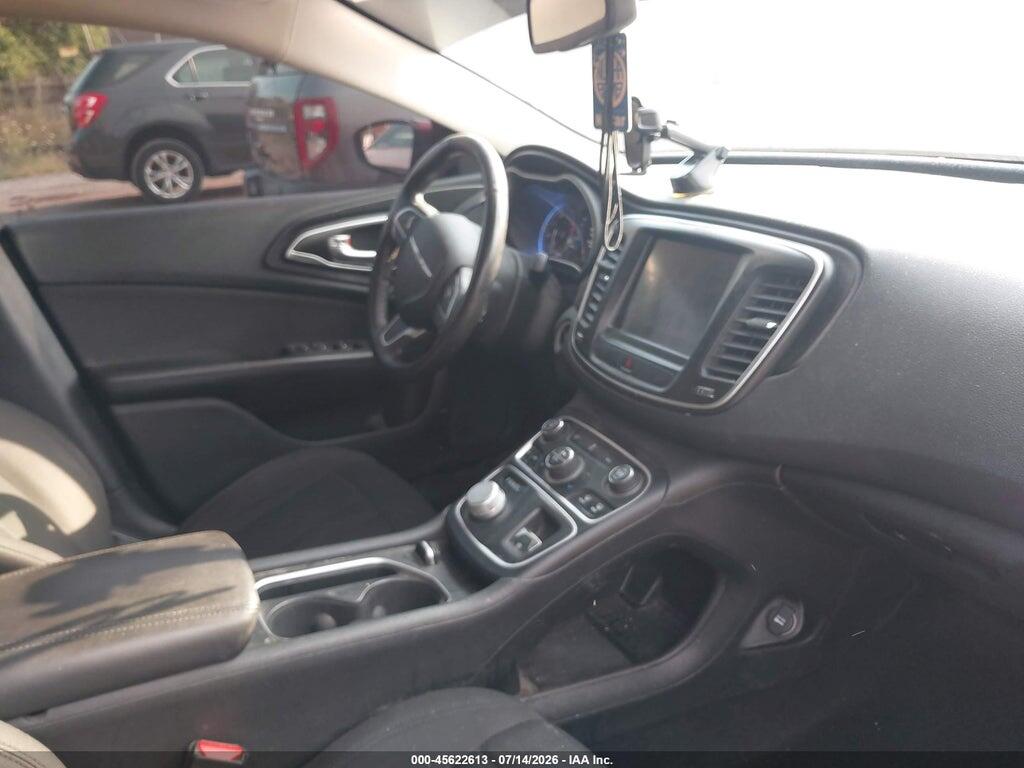 1C3CCCAB5FN679043 2015 CHRYSLER 200 photo no. 5
