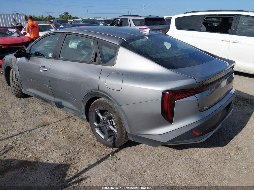3KPFT4DE0SE117568 2025 KIA K4 photo no. 3