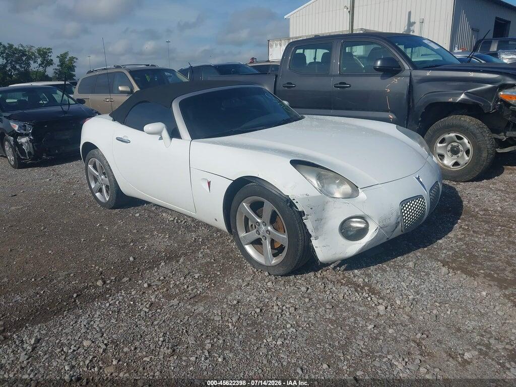 1G2MB35B88Y102462 2008 PONTIAC SOLSTICE photo no. 1