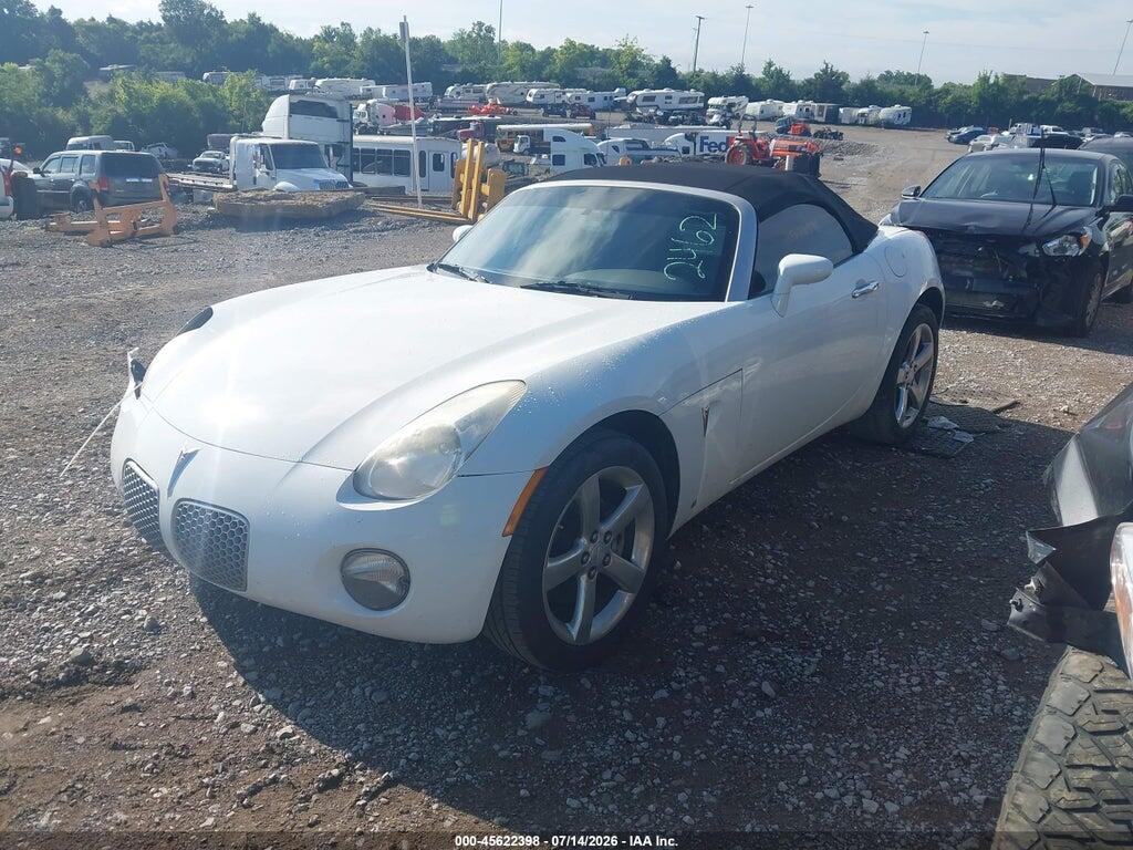 1G2MB35B88Y102462 2008 PONTIAC SOLSTICE photo no. 2