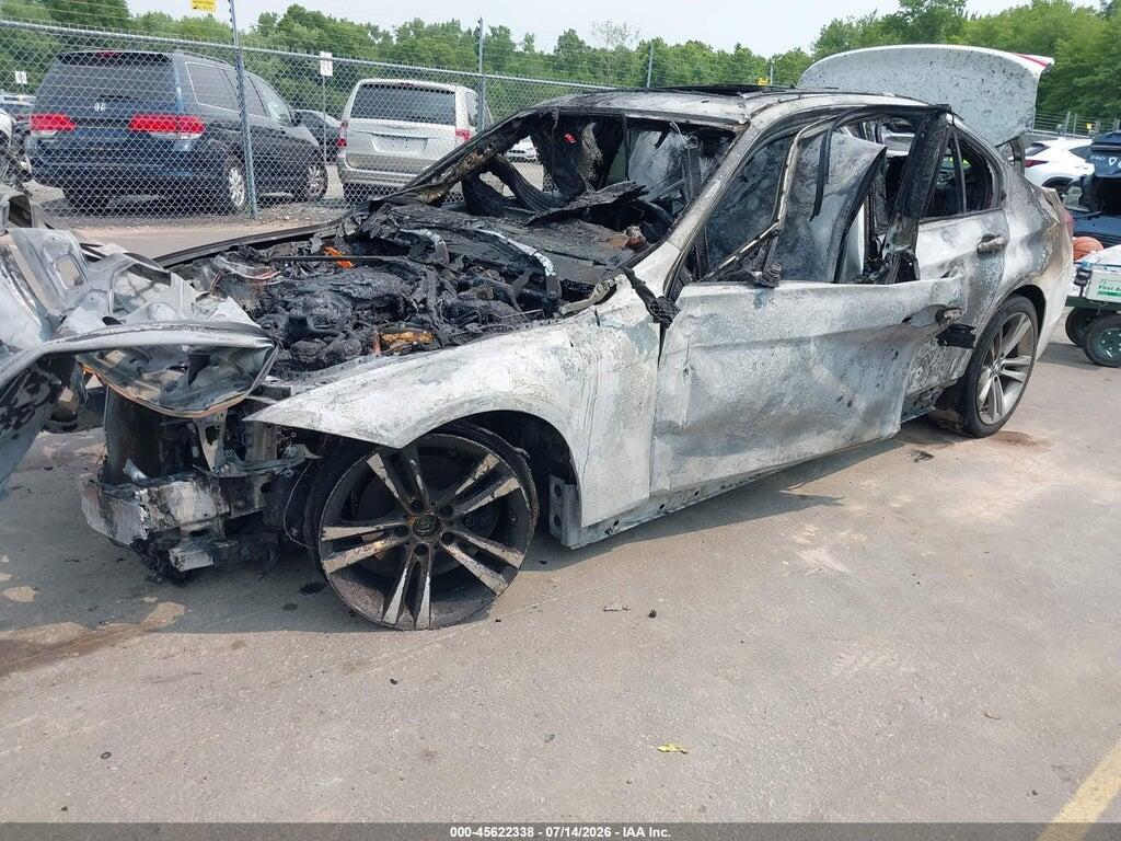 WBA8D9C36HA011511 2017 BMW 330I photo no. 2
