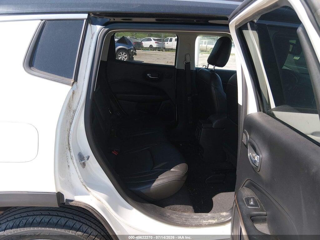 3C4NJDCB9JT177433 2018 JEEP COMPASS photo no. 8