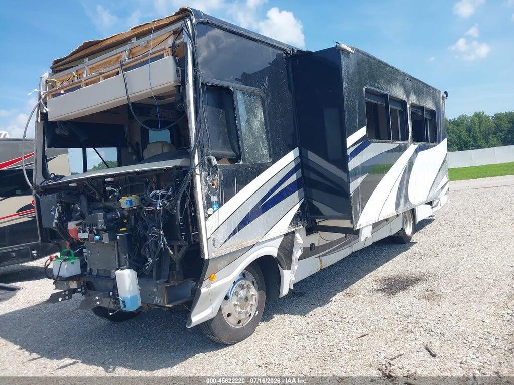 1F66F5DY3K0A17161 2019 FORD F53 photo no. 2
