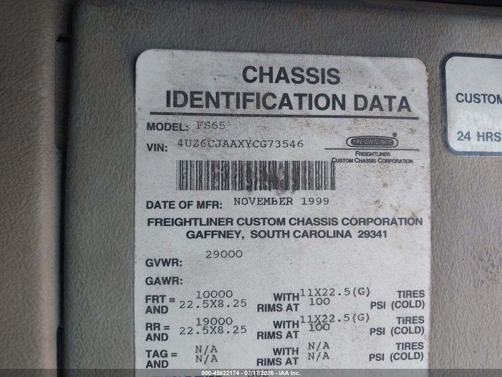 4UZ6CJAAXYCG73546 2000 FREIGHTLINER CHASSIS photo no. 9