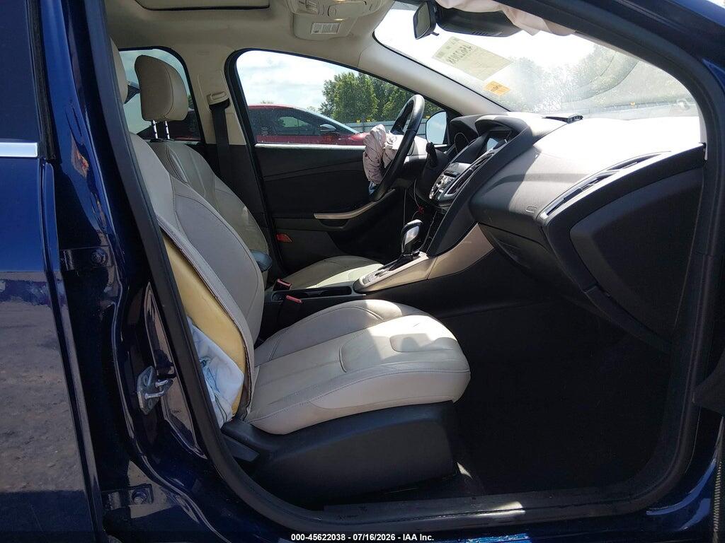 1FADP3N24GL391435 2016 FORD FOCUS photo no. 5
