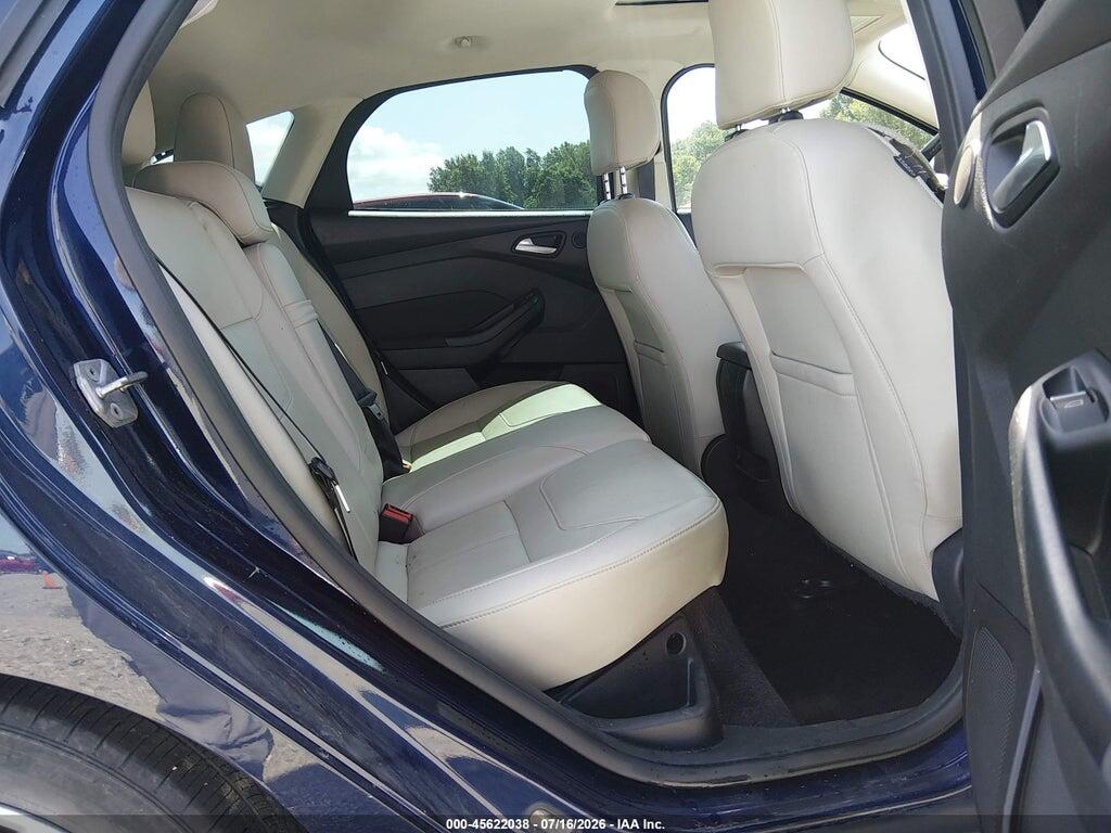 1FADP3N24GL391435 2016 FORD FOCUS photo no. 8