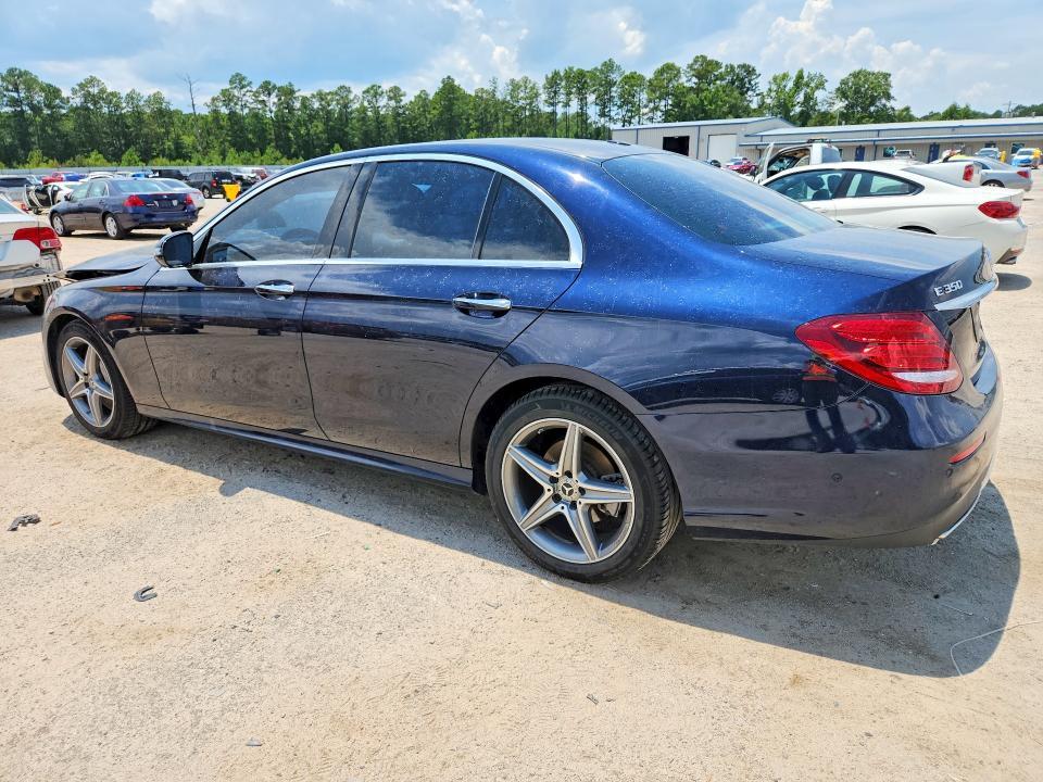 2020 MERCEDES-BENZ E 350 — Фото 2 из 12