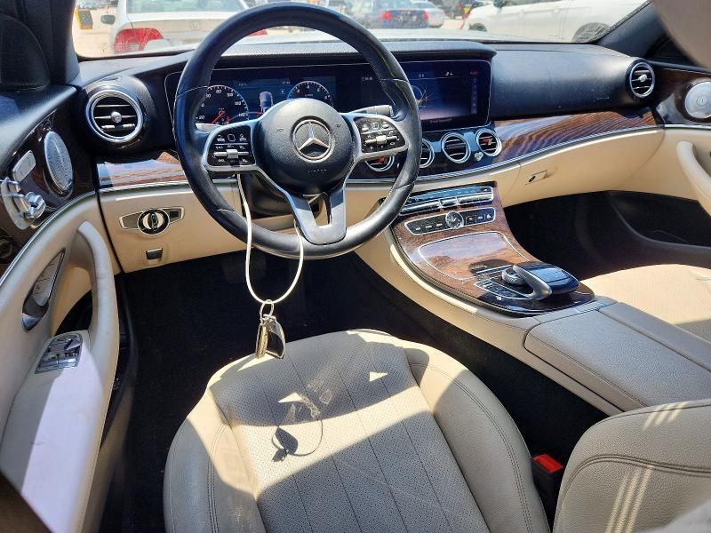 2020 MERCEDES-BENZ E 350 — Фото 8 из 12