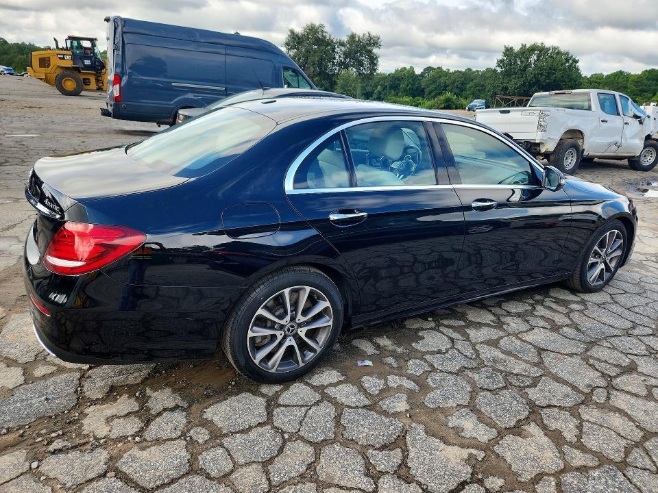 2020 MERCEDES-BENZ E 450 4MATIC — Фото 3 из 12