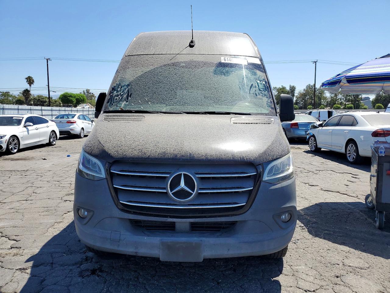 2020 MERCEDES-BENZ SPRINTER 2500 — Фото 5 из 13