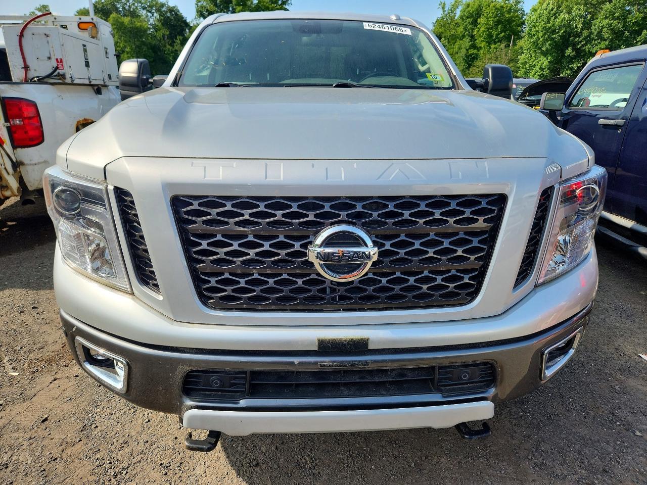 1N6BA1F47KN533424 2019 NISSAN TITAN XD photo no. 5