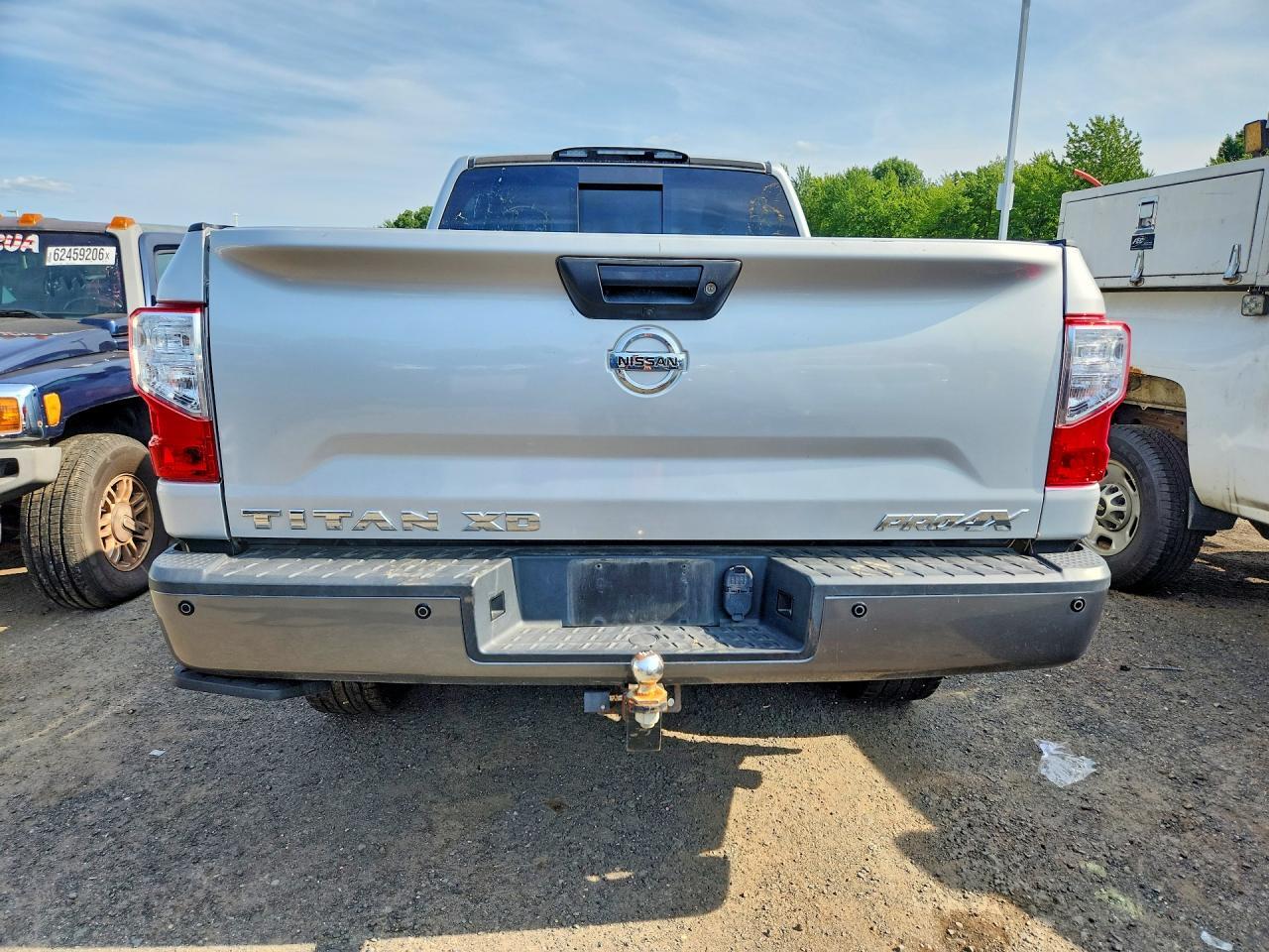 1N6BA1F47KN533424 2019 NISSAN TITAN XD photo no. 6