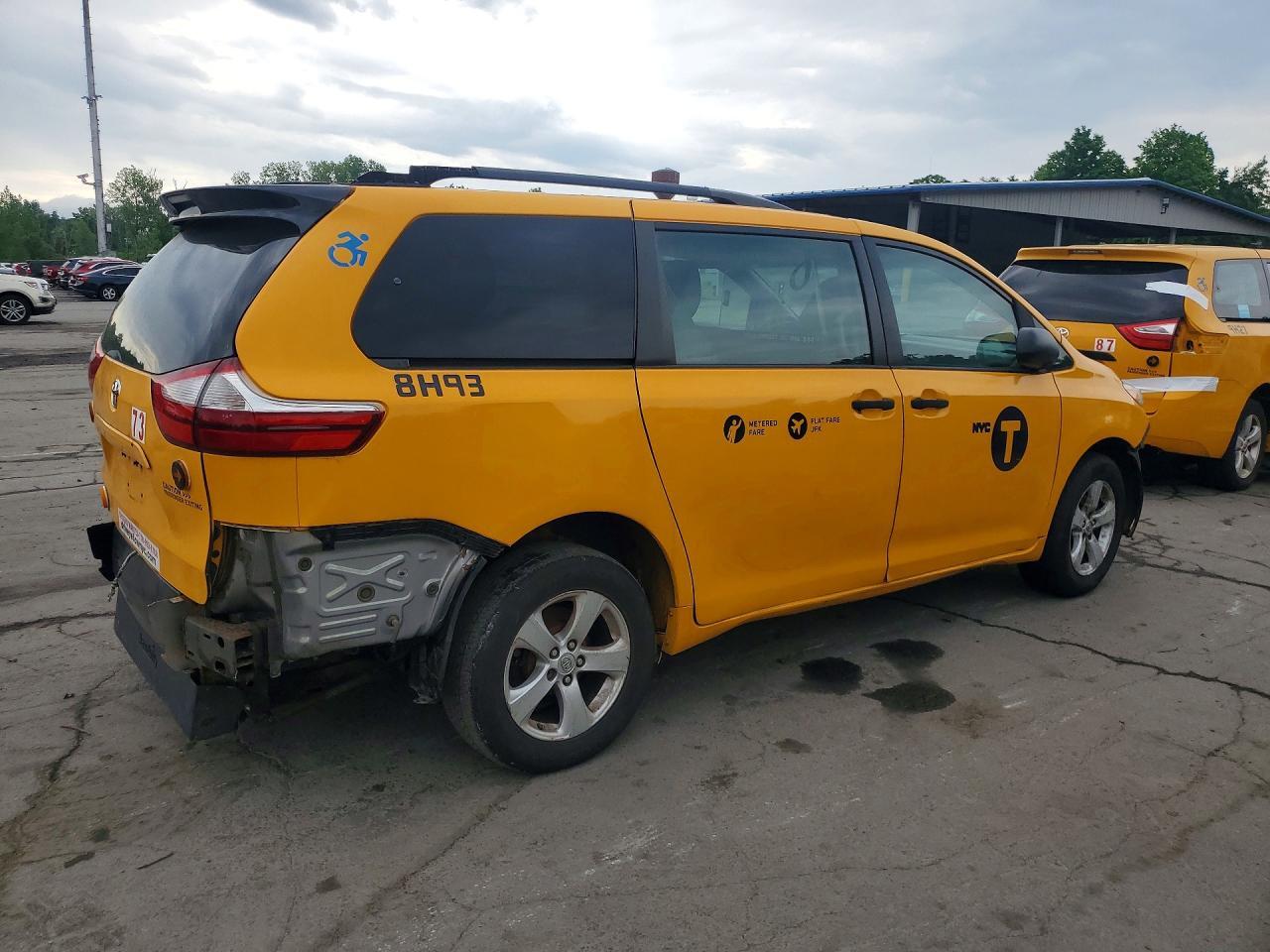 2016 TOYOTA SIENNA LE — Фото 3 из 14