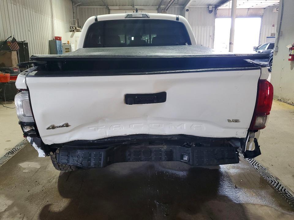 2020 TOYOTA TACOMA SR5 V6 — Фото 6 из 12