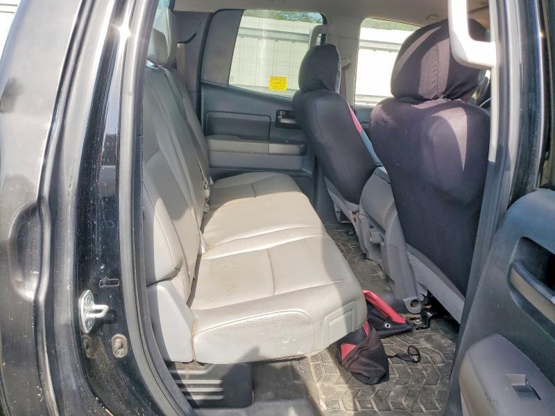 2011 TOYOTA TUNDRA DOUBLE CAB SR5 — Фото 10 из 12