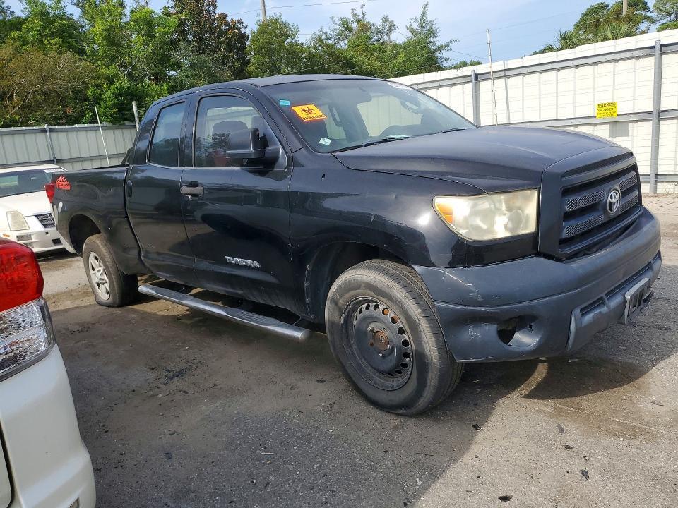 2011 TOYOTA TUNDRA DOUBLE CAB SR5 — Фото 4 из 12