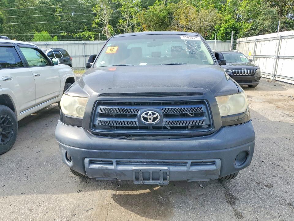 2011 TOYOTA TUNDRA DOUBLE CAB SR5 — Фото 5 из 12