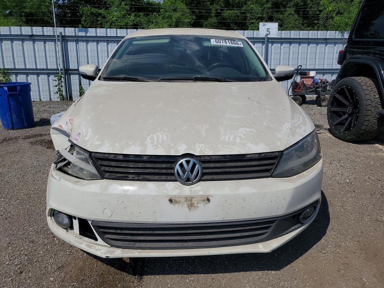 3VWDK7AJXDM364602 2013 VOLKSWAGEN JETTA photo no. 5