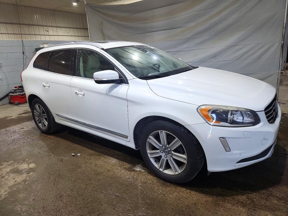 2017 VOLVO XC60 T5 INSCRIPTION — Фото 4 из 13