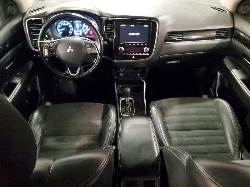 2020 MITSUBISHI OUTLANDER SE — Фото 8 из 13
