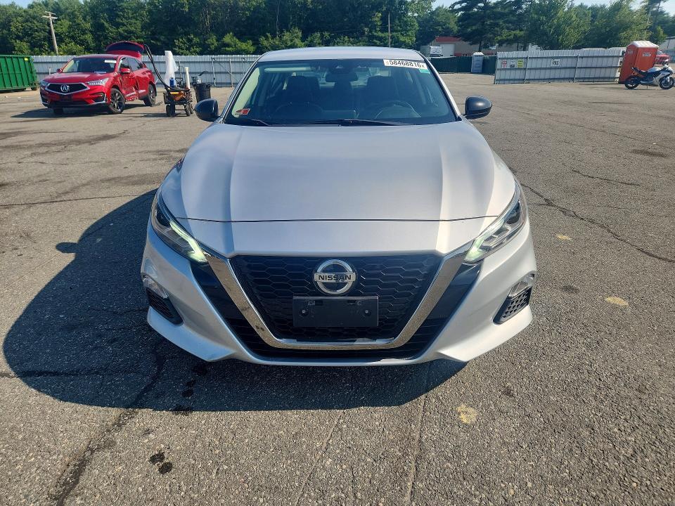 2020 NISSAN ALTIMA SR — Фото 5 из 12