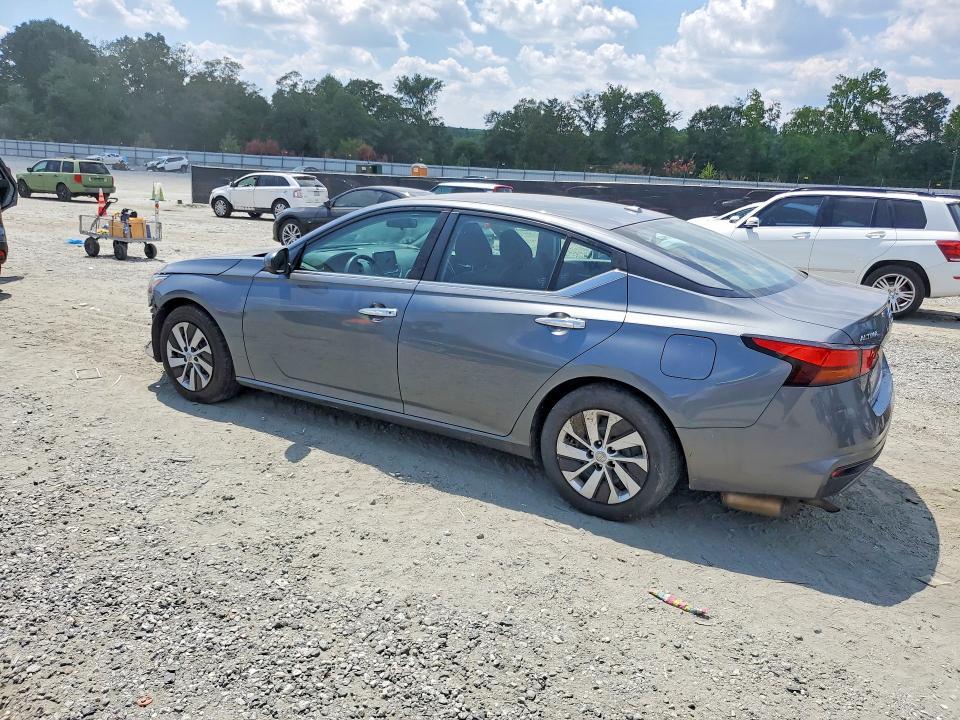 2020 NISSAN ALTIMA S — Фото 2 из 13