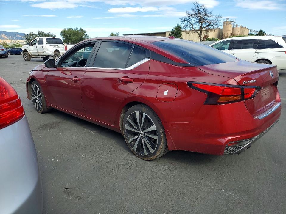 2020 NISSAN ALTIMA SR — Фото 2 из 12