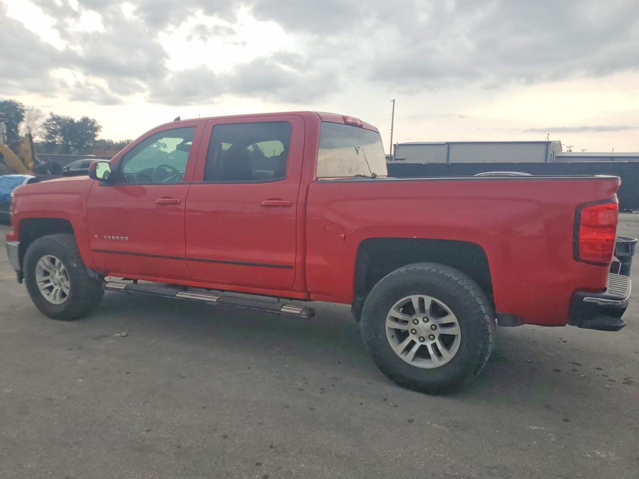 2015 CHEVROLET SILVERADO C1500 LT — Фото 2 из 12
