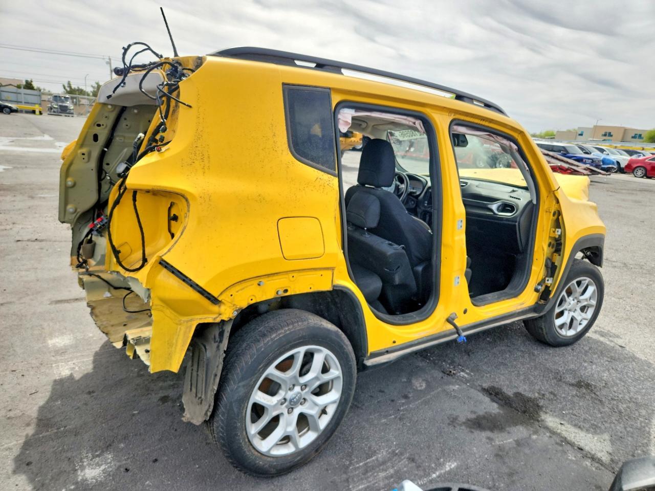 2018 JEEP RENEGADE LATITUDE — Фото 3 из 13