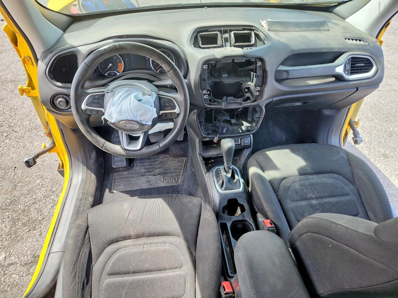 2018 JEEP RENEGADE LATITUDE — Фото 8 из 13