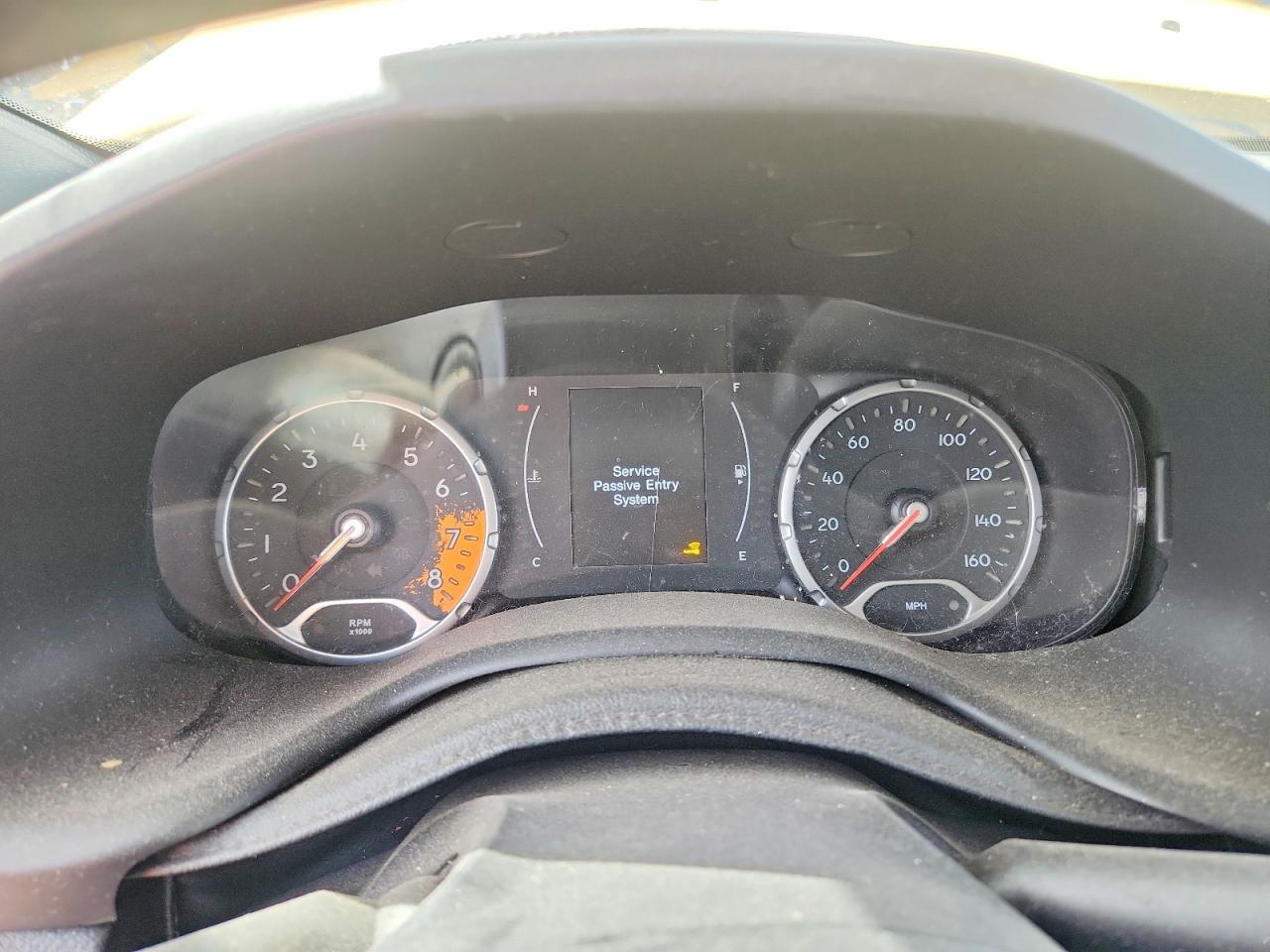 2018 JEEP RENEGADE LATITUDE — Фото 9 из 13