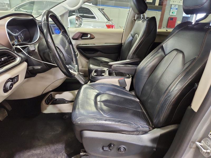 2019 CHRYSLER PACIFICA TOURING L — Фото 7 из 13