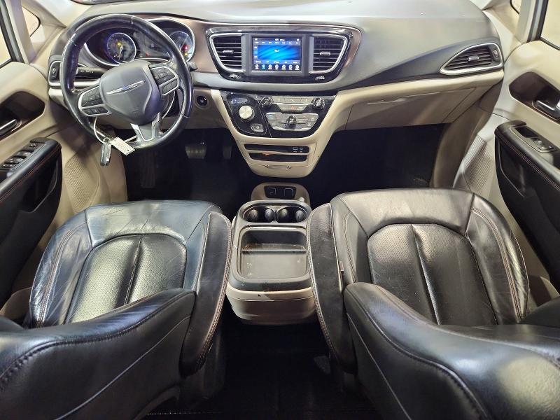 2019 CHRYSLER PACIFICA TOURING L — Фото 8 из 13