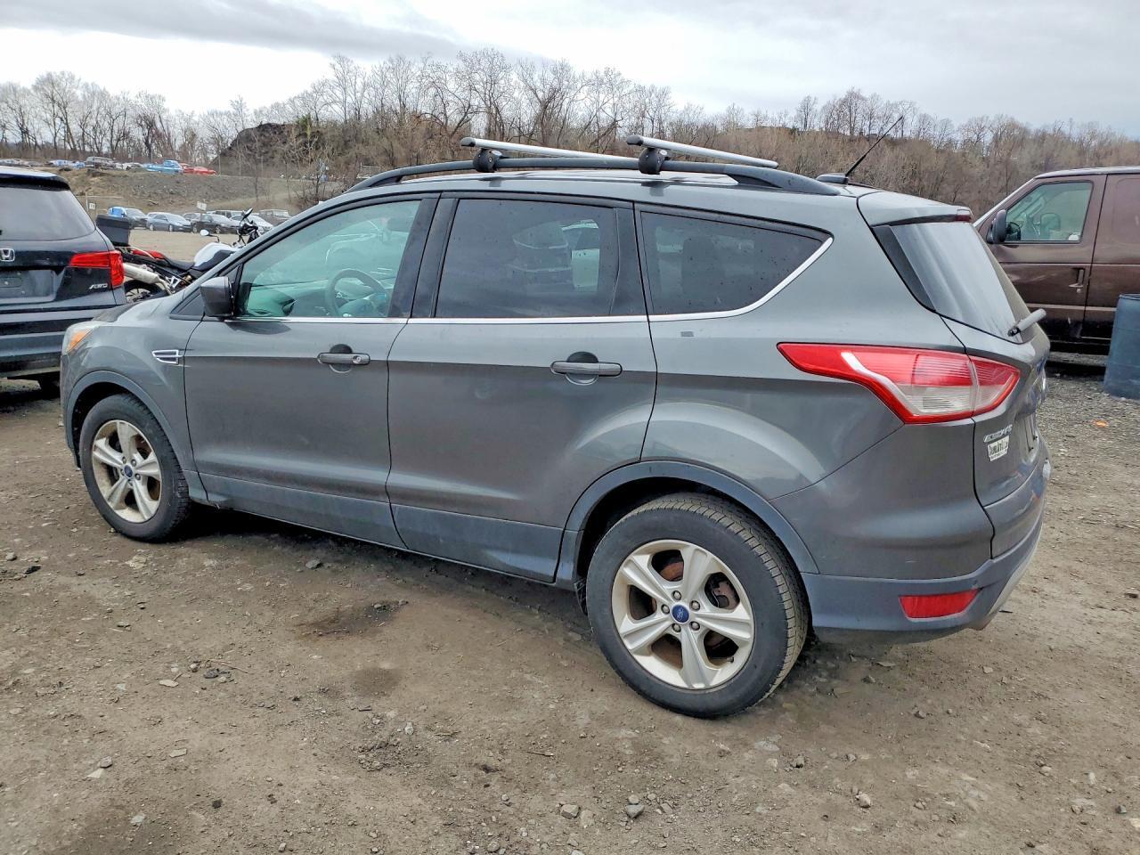 1FMCU9GX1GUB86364 2016 FORD ESCAPE photo no. 2