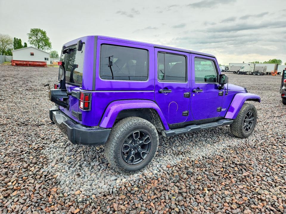 2018 JEEP WRANGLER UNLIMITED SAHARA — Фото 3 из 12