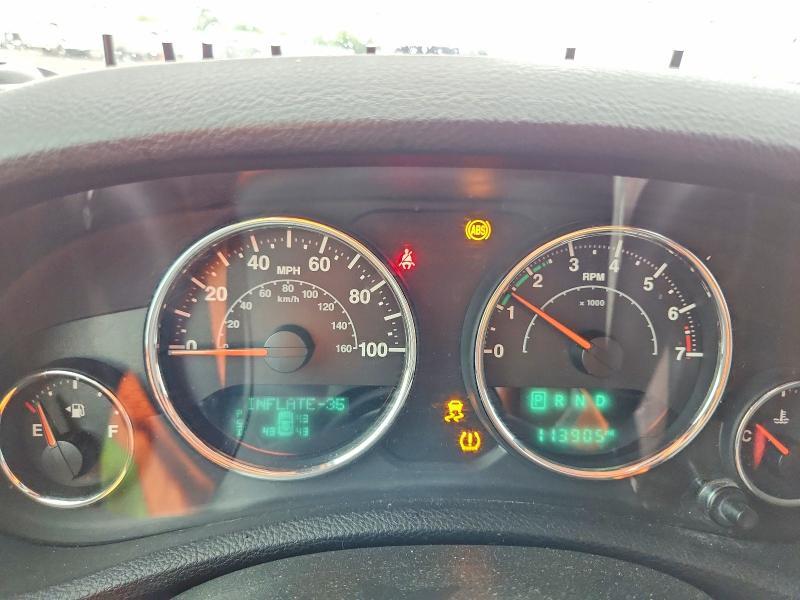 2018 JEEP WRANGLER UNLIMITED SAHARA — Фото 9 из 12