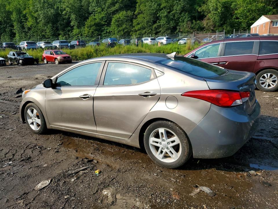 2013 HYUNDAI ELANTRA GLS — Фото 2 из 12