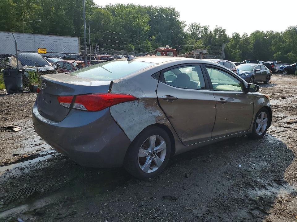 2013 HYUNDAI ELANTRA GLS — Фото 3 из 12