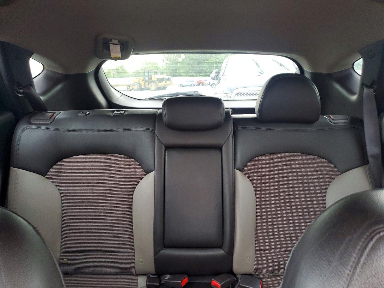 2010 HYUNDAI TUCSON GLS — Фото 10 из 13