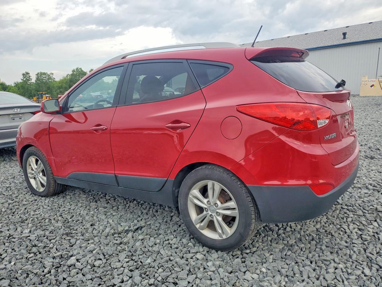 2010 HYUNDAI TUCSON GLS — Фото 2 из 13
