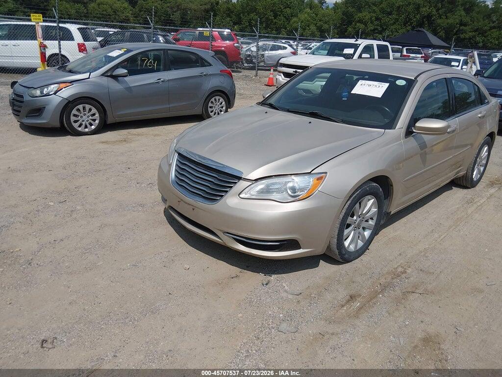1C3CCBBG3EN195522 2014 CHRYSLER 200 photo no. 2