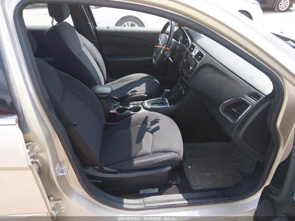 1C3CCBBG3EN195522 2014 CHRYSLER 200 photo no. 5
