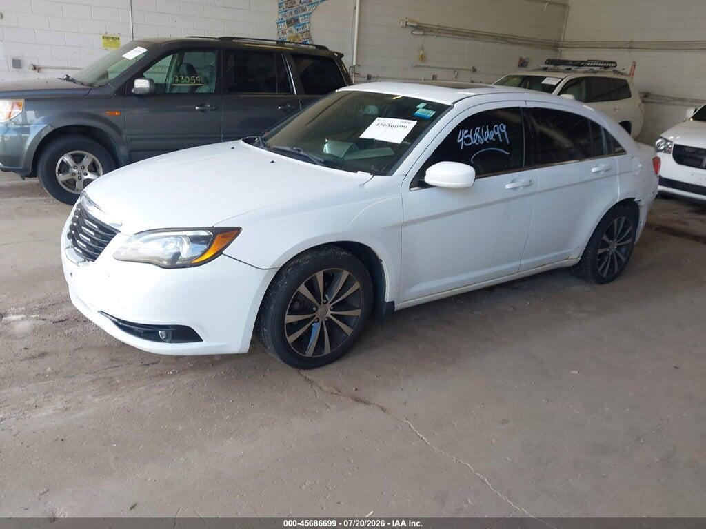 1C3CCBCG0EN151850 2014 CHRYSLER 200 photo no. 2