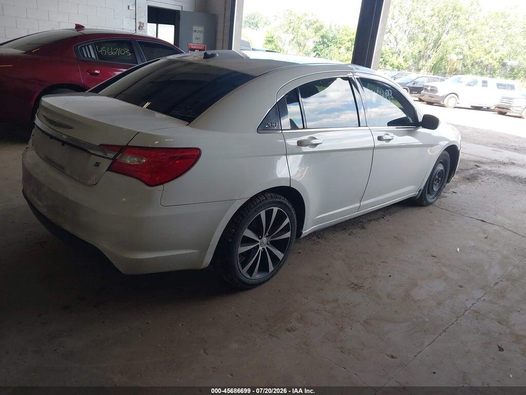 1C3CCBCG0EN151850 2014 CHRYSLER 200 photo no. 4