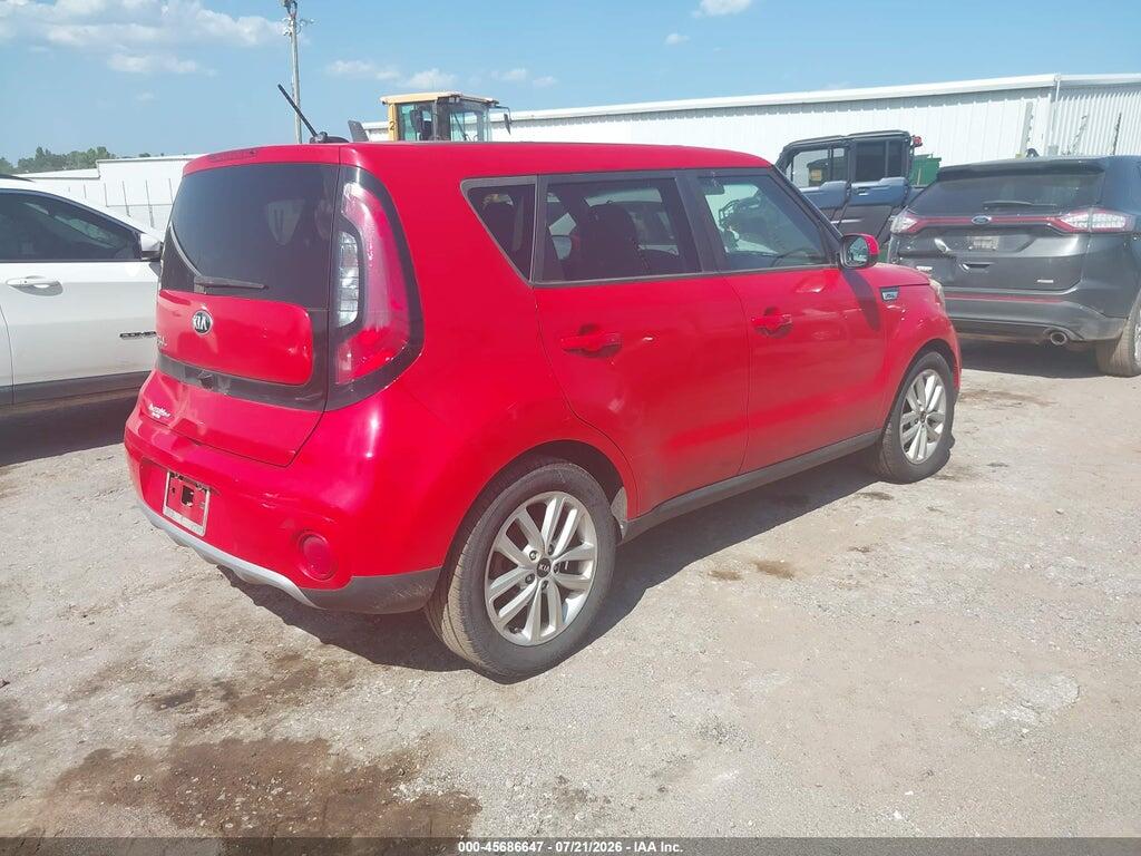 KNDJP3A52J7551342 2018 KIA SOUL photo no. 4