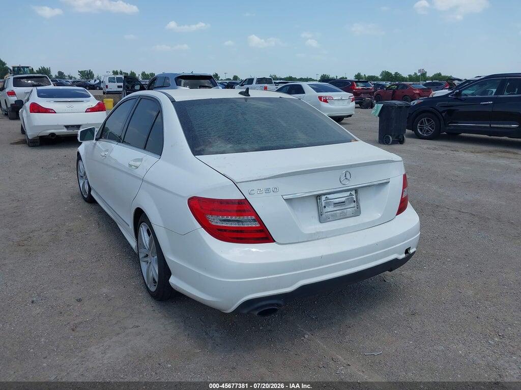 WDDGF4HB2DR262894 2013 MERCEDES-BENZ C 250 photo no. 3