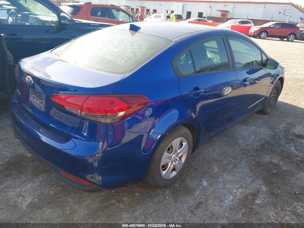 3KPFL4A73HE117076 2017 KIA FORTE photo no. 4