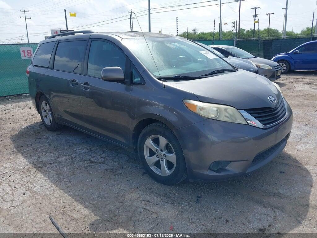 5TDKK3DC4BS085093 2011 TOYOTA SIENNA photo no. 1