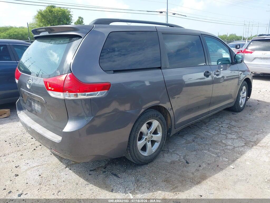 5TDKK3DC4BS085093 2011 TOYOTA SIENNA photo no. 4