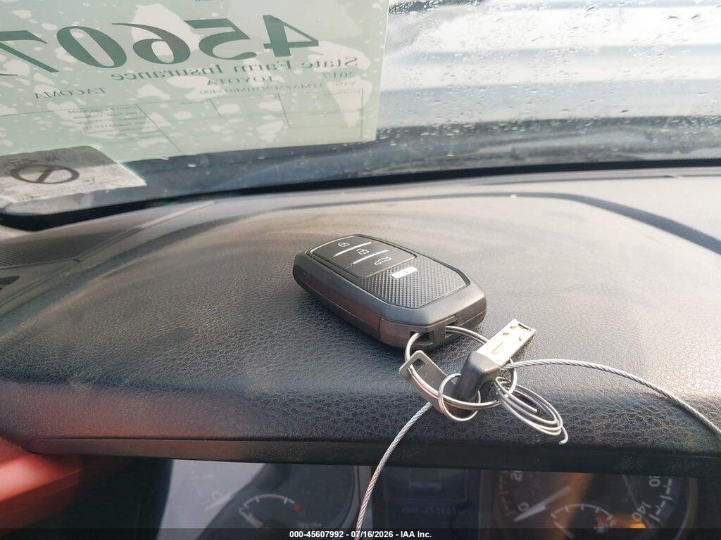 3TMAZ5CN3HM035400 2017 TOYOTA TACOMA photo no. 11